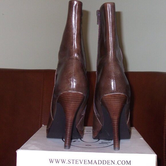 Steve Madden "Remedie" brown leather women's boots $160 size 7 1/2 M - Picture 4 of 13